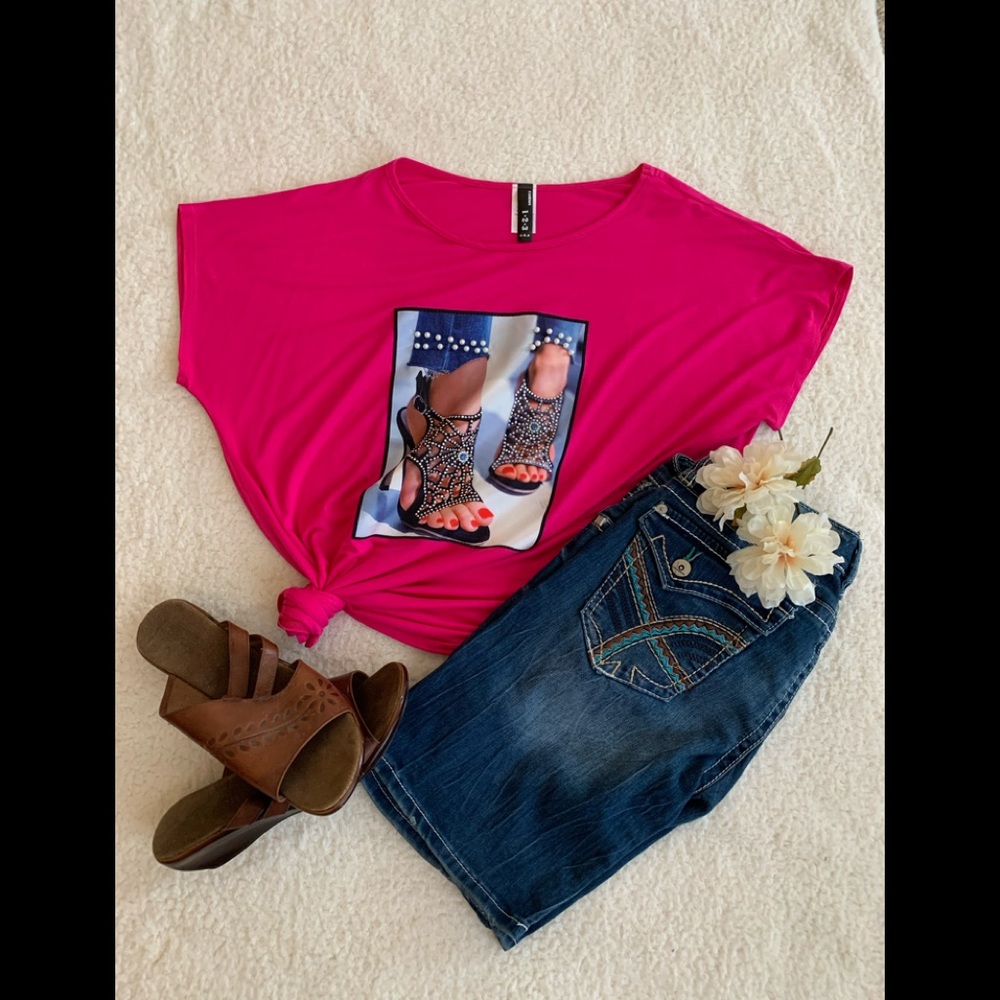 Plus Size Women’s T Shirt  (One Size)